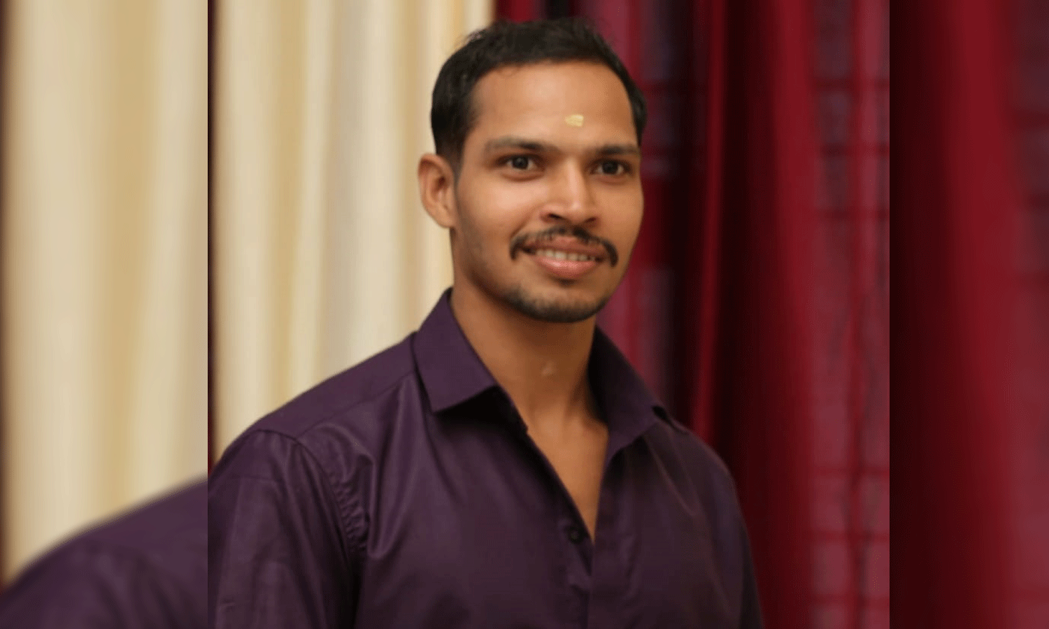 മുടികൊഴിച്ചിലിൽ മനംനൊന്ത് ഡോക്ടർക്കെതിരെ കുറിപ്പ്; യുവാവ് മരിച്ച നിലയിൽ