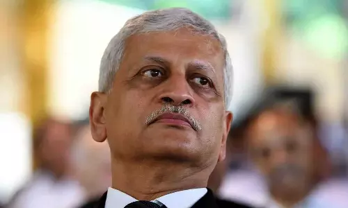 ചീഫ് ജസ്റ്റിസ് യു.യു ലളിത് പടിയിറങ്ങുന്നു; ഇന്ന് അവസാന പ്രവൃത്തിദിനം ചീഫ് ജസ്റ്റിസ് യു.യു ലളിത് പടിയിറങ്ങുന്നു; ഇന്ന് അവസാന പ്രവൃത്തിദിനം