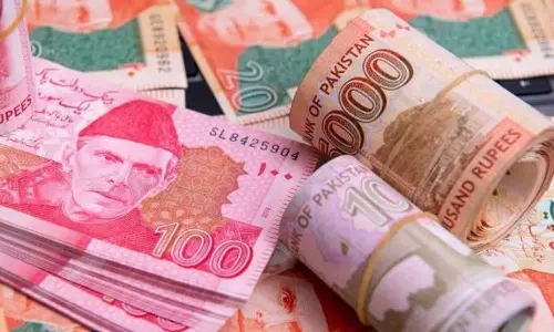 അക്കൗണ്ടിൽ 100 മില്യൻ! അമ്പരന്ന് പൊലീസുകാരൻ