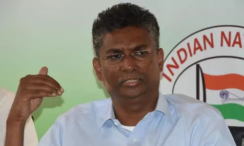 ഹിന്ദു പേർഷ്യൻ വാക്ക്; അർഥം വൃത്തികെട്ടത്; എന്തിനാണ് ആ പദവും മതവും അടിച്ചേൽപ്പിക്കുന്നത്: കോൺ​ഗ്രസ് നേതാവ്