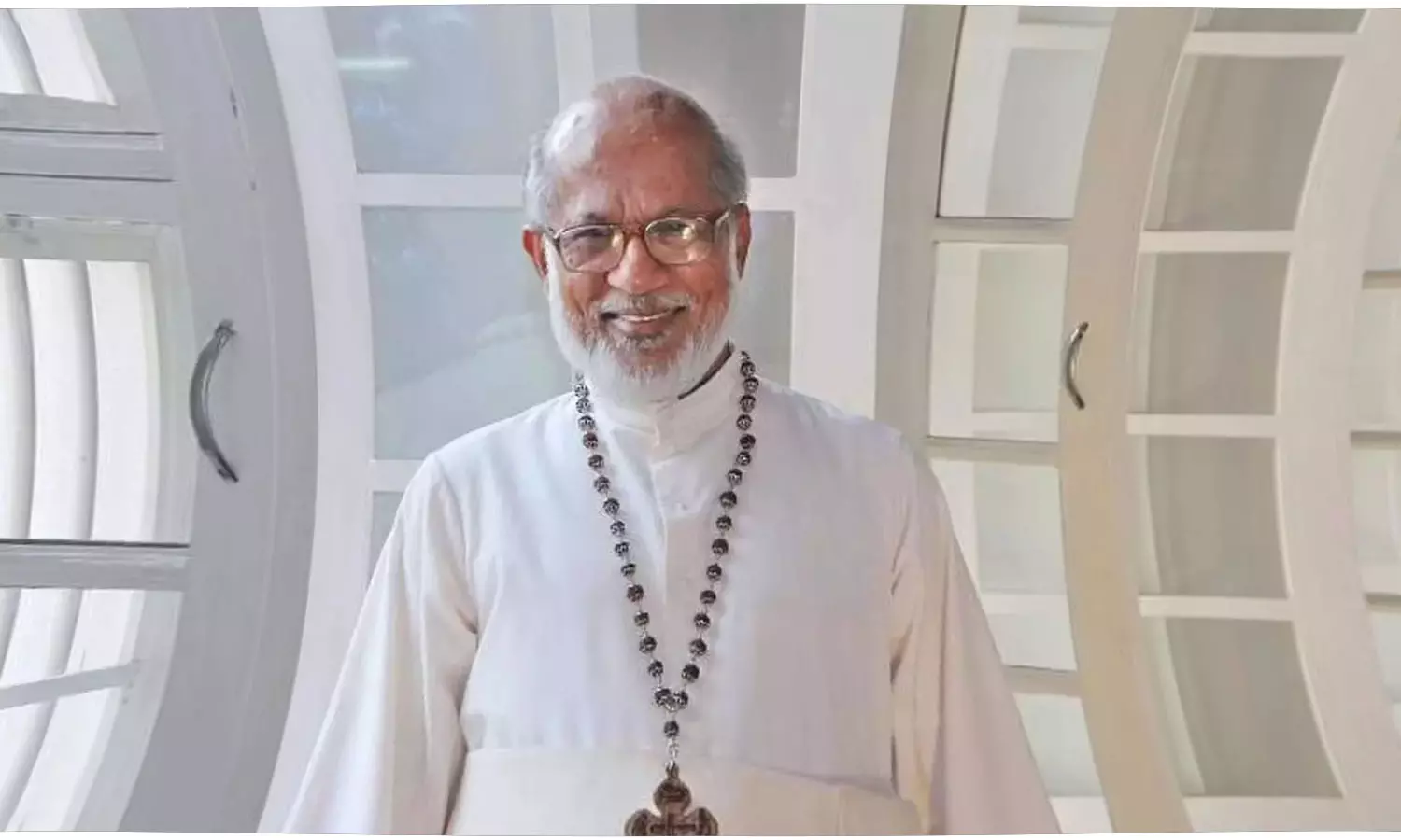 ആലഞ്ചേരിക്ക് തിരിച്ചടി; ഭൂമി ഇടപാടുമായി ബന്ധപ്പെട്ട കേസുകളിൽ നേരിട്ട് ഹാജരാകണമെന്ന് ഹൈക്കോടതി ആലഞ്ചേരിക്ക് തിരിച്ചടി; ഭൂമി ഇടപാടുമായി ബന്ധപ്പെട്ട കേസുകളിൽ നേരിട്ട് ഹാജരാകണമെന്ന് ഹൈക്കോടതി