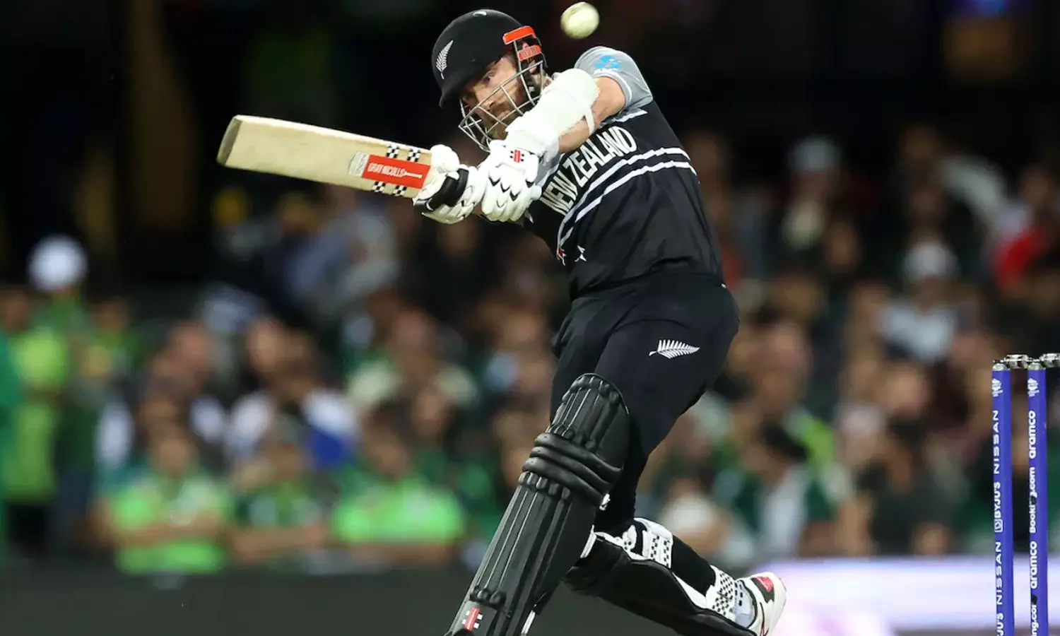 രക്ഷകരായി മിച്ചലും വില്യംസണും; ന്യൂസിലന്‍റിന് ഭേദപ്പെട്ട സ്കോര്‍