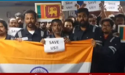 സർക്കാറിന്റെ ഇടപെടൽ കാത്ത് ബന്ദികളാക്കപ്പെട്ട നാവികർ; ഭക്ഷണവും വെള്ളവും എത്തിച്ച്‌ ഇന്ത്യൻ എംബസി