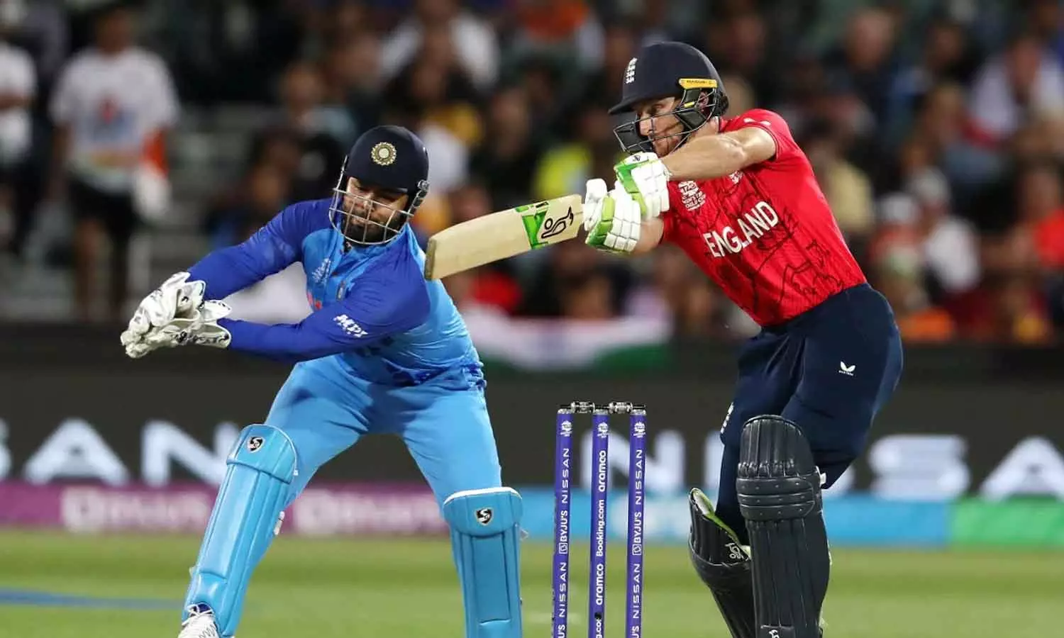 ടി20 ലോകകപ്പ്: അഞ്ച് ഓവറിൽ 50 കടന്ന് ഇംഗ്ലണ്ട്