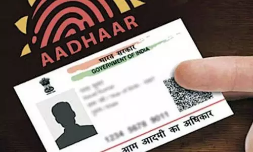 പത്ത് വർഷമായ ആധാർ കാർഡുകൾ പുതുക്കണം; നടപടി ആധാർ ഉപയോഗിച്ചുള്ള തട്ടിപ്പ് തടയാൻ