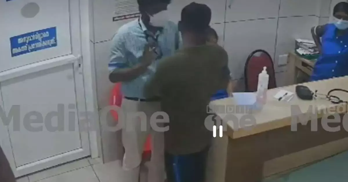 ഡ്യൂട്ടി ഡോക്ടറെ കയ്യേറ്റം ചെയ്ത സൈനികന് ഉപാധികളോടെ ജാമ്യം ഡ്യൂട്ടി ഡോക്ടറെ കയ്യേറ്റം ചെയ്ത സൈനികന് ഉപാധികളോടെ ജാമ്യം