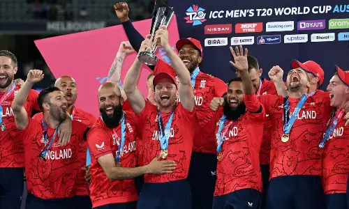 ലോക ചാമ്പ്യന്മാരായ ഇംഗ്ലണ്ടിനെ കാത്തിരിക്കുന്നത് വമ്പന്‍ സമ്മാനത്തുക!