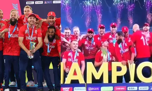 ഷാംപെയിന്‍ പൊട്ടിക്കാൻ കാത്തിരുന്നു; വിജയാഘോഷത്തില്‍ അലിയെയും ആദിലിനെയും ചേര്‍ത്തുനിര്‍ത്തി ബട്‍ലര്‍