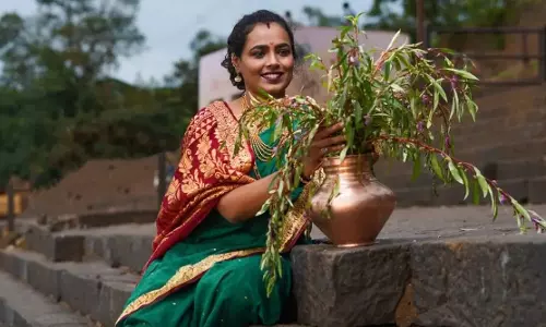 ബൈക്കില്‍ സഞ്ചരിക്കുന്നതിനിടെ ട്രാക്ടറിടിച്ചു; നടി കല്യാണി കുരാലെക്ക് ദാരുണാന്ത്യം
