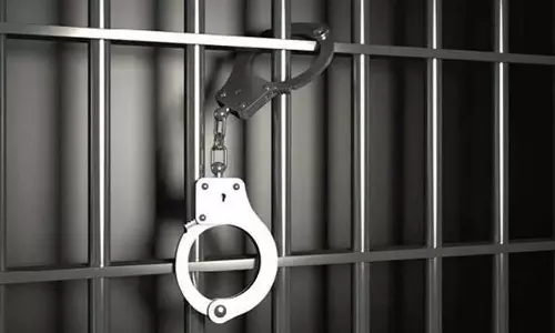 ദേരാ അനുയായിയുടെ കൊലപാതകം; പ്രതികൾക്ക് അഭയം നൽകിയ പഞ്ചാബ് എസ്ഐയുടെ മകൻ കസ്റ്റഡിയിൽ ദേരാ അനുയായിയുടെ കൊലപാതകം; പ്രതികൾക്ക് അഭയം നൽകിയ പഞ്ചാബ് എസ്ഐയുടെ മകൻ കസ്റ്റഡിയിൽ