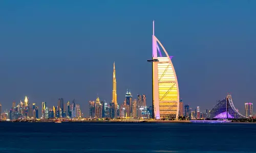 യു.എ.ഇ ഗോൾഡൻ വിസക്കാർക്ക് മാതാപിതാക്കളെയും   പത്തുവർഷത്തേക്ക് സ്‌പോൺസർ ചെയ്യാം