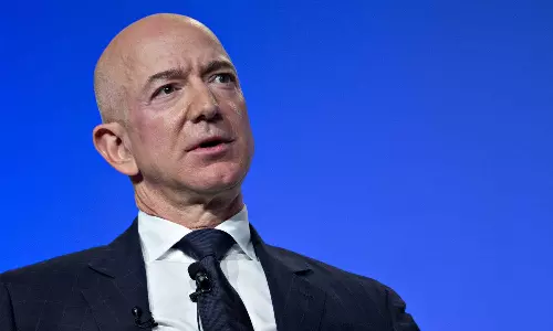 ബിൽ ഗേറ്റ്‌സിനു പിറകെ ജെഫ് ബെസോസും; സമ്പത്തിന്റെ ഭൂരിഭാഗവും ദാനം ചെയ്യും