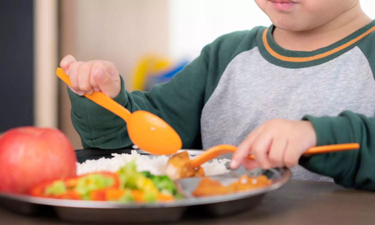 മഞ്ഞുകാലമെത്തി; കുഞ്ഞുങ്ങളുടെ പ്രതിരോധശേഷി ഉറപ്പാക്കാനുള്ള സൂപ്പർ ഫുഡ്‌സ് ഇതാ