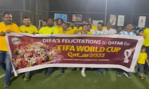 ഖത്തർ ലോകകപ്പിനെ വരവേറ്റ് ഫാൻസ് മത്സരവും കൂട്ടയോട്ടവും സംഘടിപ്പിച്ചു ഖത്തർ ലോകകപ്പിനെ വരവേറ്റ് ഫാൻസ് മത്സരവും കൂട്ടയോട്ടവും സംഘടിപ്പിച്ചു