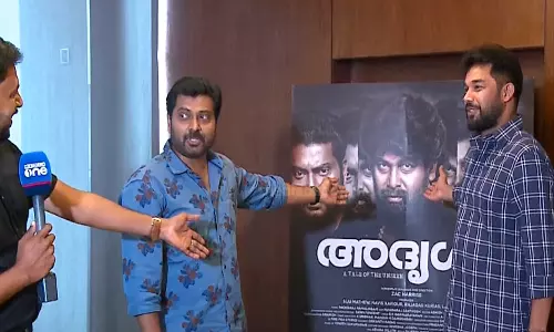 വൈറ്റില ജംഗ്ഷൻ വഴിയായതുകൊണ്ട് പുള്ളി വന്നില്ല; ജോജുവിനെ ട്രോളി ഷറഫുദ്ധീൻ