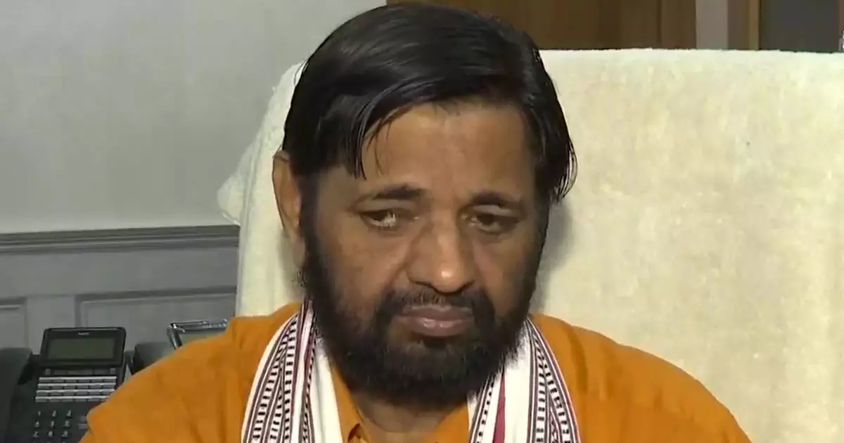 ലിവിംഗ് ടുഗതറാണ് കുറ്റകൃത്യങ്ങൾക്ക് കാരണം, പെൺകുട്ടികൾ അത്തരം ബന്ധങ്ങളിൽ ചെന്നുചാടരുത്: കേന്ദ്രമന്ത്രി ലിവിംഗ് ടുഗതറാണ് കുറ്റകൃത്യങ്ങൾക്ക് കാരണം, പെൺകുട്ടികൾ അത്തരം ബന്ധങ്ങളിൽ ചെന്നുചാടരുത്: കേന്ദ്രമന്ത്രി