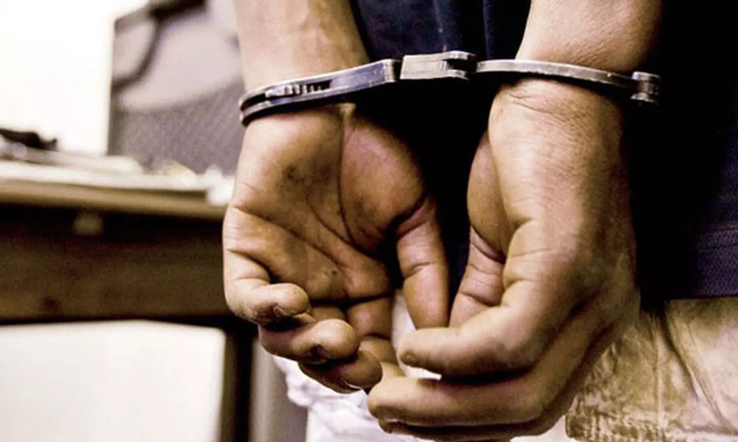 കോഴിക്കോട് വയോധികയെ പീഡിപ്പിക്കാൻ ശ്രമം; യുവാവ് കസ്റ്റഡിയിൽ കോഴിക്കോട് വയോധികയെ പീഡിപ്പിക്കാൻ ശ്രമം; യുവാവ് കസ്റ്റഡിയിൽ