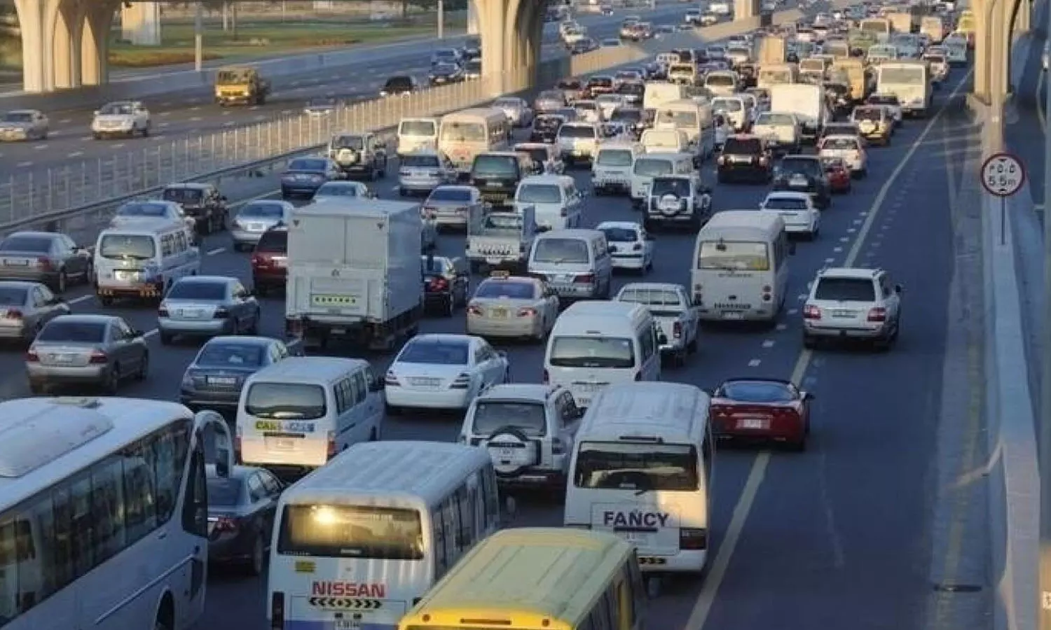 ആറുമാസത്തിനിടയിൽ 3.8ലക്ഷം നിയമലംഘനങ്ങൾ; റോഡപകടങ്ങളുടെ കണക്ക് പുറത്ത് വിട്ട് ദുബൈ പൊലീസ്​