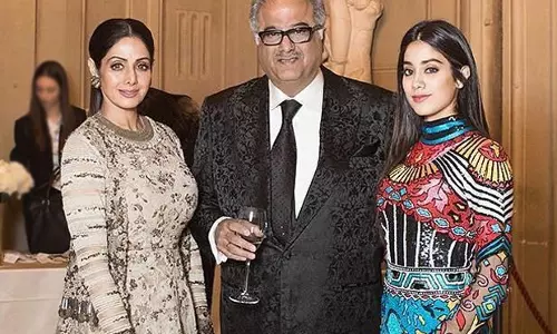 അമ്മ ആദ്യമായി വാങ്ങിയ വീട്, അച്ഛന്റെയും അമ്മയുടെയും വിവാഹവും ഇവിടെയായിരുന്നു; ശ്രീദേവിയുടെ ചെന്നൈയിലെ വീട് പരിചയപ്പെടുത്തി ജാൻവി അമ്മ ആദ്യമായി വാങ്ങിയ വീട്, അച്ഛന്റെയും അമ്മയുടെയും വിവാഹവും ഇവിടെയായിരുന്നു; ശ്രീദേവിയുടെ ചെന്നൈയിലെ വീട് പരിചയപ്പെടുത്തി ജാൻവി