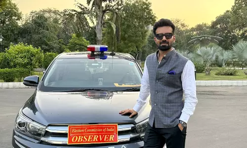 പബ്ലിസിറ്റി സ്റ്റണ്ട്: ഇൻസ്റ്റഗ്രാമിൽ ചിത്രം പങ്കുവെച്ച ഐഎഎസ് ഉദ്യോഗസ്ഥനെ തിരഞ്ഞെടുപ്പ് ചുമതലയിൽ നിന്ന് ഒഴിവാക്കി പബ്ലിസിറ്റി സ്റ്റണ്ട്: ഇൻസ്റ്റഗ്രാമിൽ ചിത്രം പങ്കുവെച്ച ഐഎഎസ് ഉദ്യോഗസ്ഥനെ തിരഞ്ഞെടുപ്പ് ചുമതലയിൽ നിന്ന് ഒഴിവാക്കി