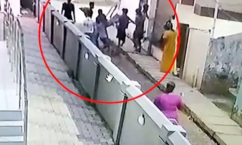 വിദ്യാർത്ഥികൾ തമ്മിൽ സംഘർഷം; തിരുവനന്തപുരം കമലേശ്വരത്ത് വെട്ടേറ്റ യുവാവ് മരിച്ചു