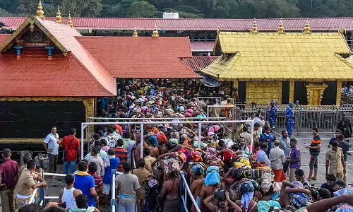 ശബരിമല കയറ്റത്തിൽ നെഞ്ചിടിപ്പ് വല്ലാതെ കൂടുന്നുണ്ടോ? സഹായവുമായി 19 എമർജൻസി മെഡിക്കൽ സെന്ററുകൾ
