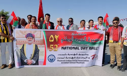 ഒമാൻ ദേശീയ ദിനാഘോഷം: തും റൈത്തിലും റാലി, ഇന്ത്യൻ സമൂഹവും പങ്കാളികളായി