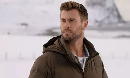 ഭാവിയിൽ അൽഷിമേഴ്‌സിന് സാധ്യത: അഭിനയത്തിൽ നിന്ന് ഇടവേളയെടുക്കാൻ ക്രിസ് ഹെംസ്വേർത്ത്