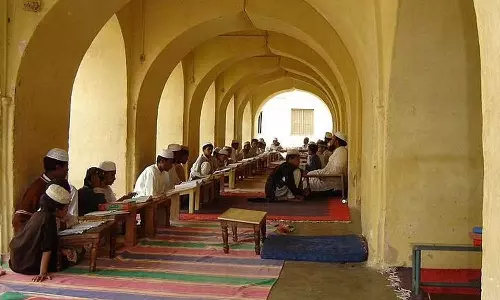 യു.പിയിൽ അനധികൃത മദ്രസകളുടെ വരുമാന സ്രോതസ് അന്വേഷിക്കാൻ യോഗി ഭരണകൂടം