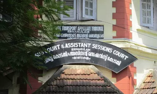 കൂട്ടബലാത്സംഗക്കേസ് വാദത്തിനിടെ അഭിഭാഷകരുടെ വാക്കുതർക്കം; ബഹളംവെക്കാൻ ഇത് ചന്തയല്ലെന്ന് മജിസ്‌ട്രേറ്റ്