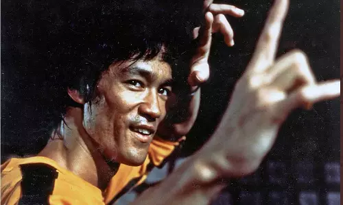 ബ്രൂസ് ലീയുടെ മരണം അമിതമായി വെള്ളം കുടിച്ചതുമൂലം; റിപ്പോർട്ട്