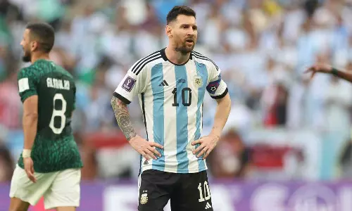 ഇനി ജയിച്ചേ തീരൂ... അർജന്റീനയുടെ ലോകകപ്പ് സാധ്യതകൾ ഇങ്ങനെ ഇനി ജയിച്ചേ തീരൂ... അർജന്റീനയുടെ ലോകകപ്പ് സാധ്യതകൾ ഇങ്ങനെ