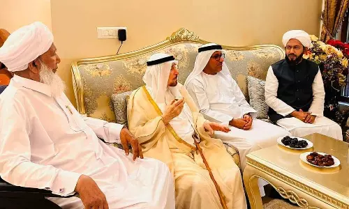 യു.എ.ഇ പ്രസിഡന്റിന്റെ മതകാര്യ ഉപദേഷ്ടാവ് ഡോ. സയ്യിദ് അലി അബ്ദുറഹ്‌മാൻ അൽ ഹാശിമി കാന്തപുരത്തെ സന്ദർശിച്ചു