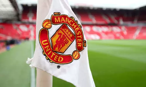 മാഞ്ചസ്റ്റർ യുണൈറ്റഡ് വാങ്ങാൻ താൽപര്യം അറിയിച്ച് ആപ്പിൾ