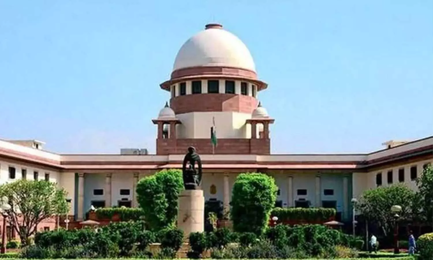 കടൽക്കൊലക്കേസ്: ബോട്ടിലുണ്ടായിരുന്ന ഒമ്പതു പേർക്കും നഷ്ടപരിഹാരം നൽകണം; സുപ്രിംകോടതി കടൽക്കൊലക്കേസ്: ബോട്ടിലുണ്ടായിരുന്ന ഒമ്പതു പേർക്കും നഷ്ടപരിഹാരം നൽകണം; സുപ്രിംകോടതി