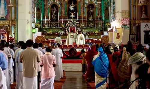 ഏകീകൃത കുർബാന; പ്രശ്നപരിഹാരത്തിനായി ചര്‍ച്ചക്കൊരുങ്ങി മെത്രാന്‍ സമിതി