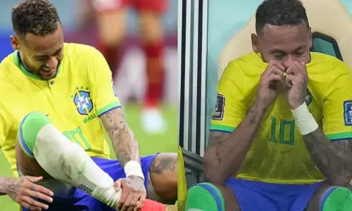 പരിക്ക്; കണ്ണീരോടെ കളം വിട്ട് നെയ്മര് പരിക്ക്; കണ്ണീരോടെ കളം വിട്ട് നെയ്മര്