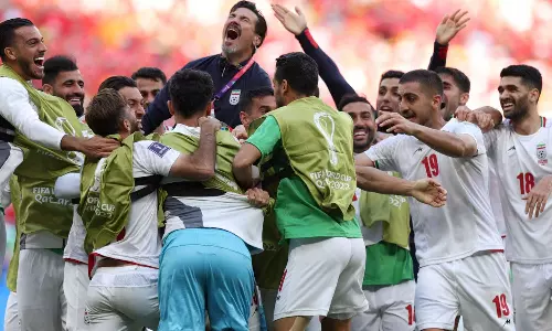 വെയിൽസിനെതിരെ ഇറാൻ വിപ്ലവം; ഖത്തറില്‍ ഏഷ്യന്‍ കുതിപ്പ് തുടരുന്നു