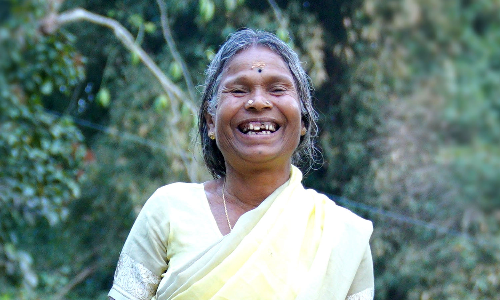 അവാർഡ് വെക്കാൻ നഞ്ചിയമ്മക്ക് അടച്ചുറപ്പുള്ളൊരു വീടായി അവാർഡ് വെക്കാൻ നഞ്ചിയമ്മക്ക് അടച്ചുറപ്പുള്ളൊരു വീടായി