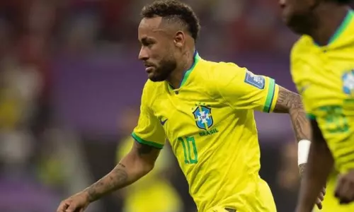 ദൈവപുത്രൻ, ശത്രുക്കൾക്ക് ഇടിച്ചുവീഴ്ത്താനാകില്ല, പരിക്ക് മാറി തിരിച്ചുവരും; എഫ്.ബി കുറിപ്പുമായി നെയ്മർ ദൈവപുത്രൻ, ശത്രുക്കൾക്ക് ഇടിച്ചുവീഴ്ത്താനാകില്ല, പരിക്ക് മാറി തിരിച്ചുവരും; എഫ്.ബി കുറിപ്പുമായി നെയ്മർ