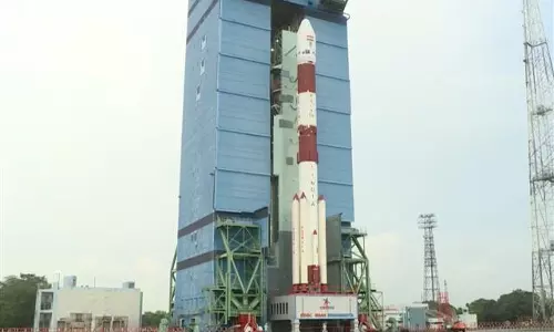 കുതിച്ചുയര്‍ന്ന് പി.എസ്.എൽ.വി-സി 54; ഓഷ്യൻസാറ്റ്-3 ഭ്രമണപഥത്തില്‍