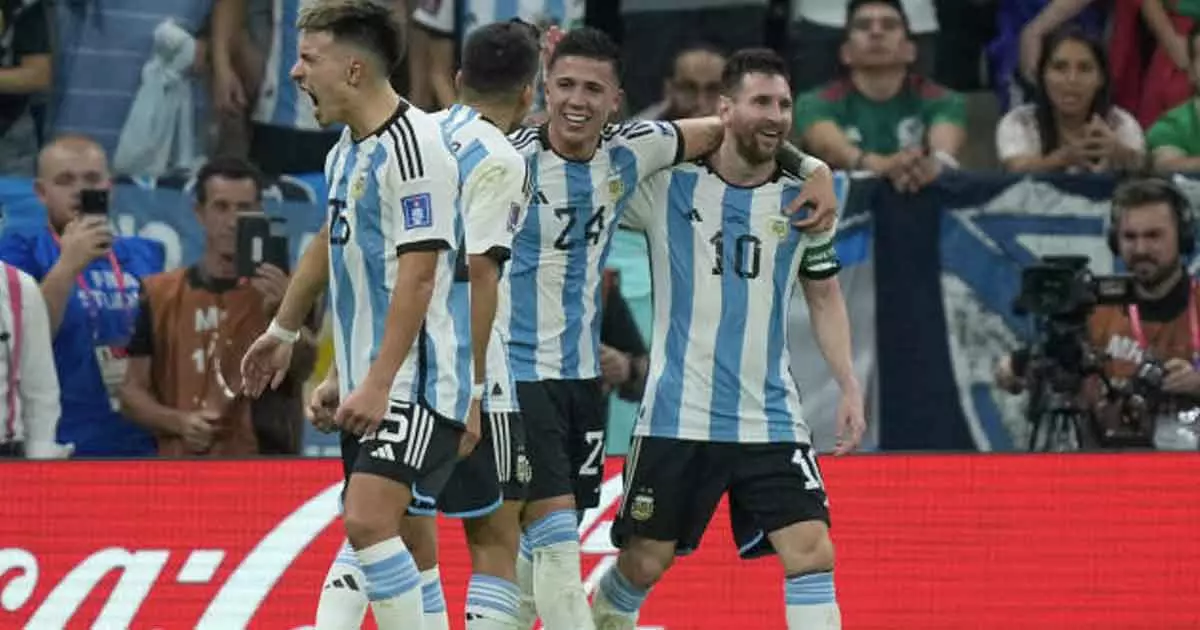 ഇനിയും സുരക്ഷിത തീരത്ത് എത്തിയിട്ടില്ല അര്ജന്റീന, കണക്കിലെ കളികള് ഇങ്ങനെ... ഇനിയും സുരക്ഷിത തീരത്ത് എത്തിയിട്ടില്ല അര്ജന്റീന, കണക്കിലെ കളികള് ഇങ്ങനെ...