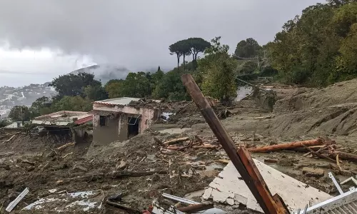 ഇറ്റലിയിൽ വൻ ഉരുൾപൊട്ടൽ; 13 പേരെ കാണാതായി