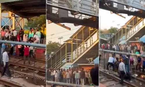 നാഗ്പൂരിൽ റെയിൽ മേൽപ്പാലം സ്ലാബ് തകർന്നു വീണു; നാലു പേർക്ക് പരിക്ക്