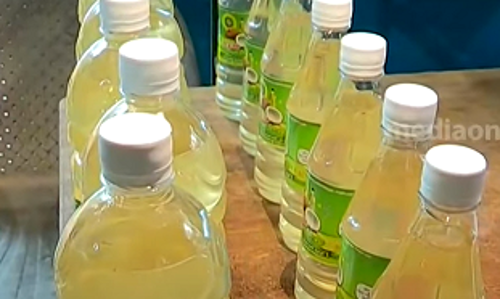 സംസ്ഥാനത്തെ ചെറുകിട വെളിച്ചെണ്ണ ഉത്പാദക സംഘങ്ങൾ കടുത്ത പ്രതിസന്ധിയിൽ