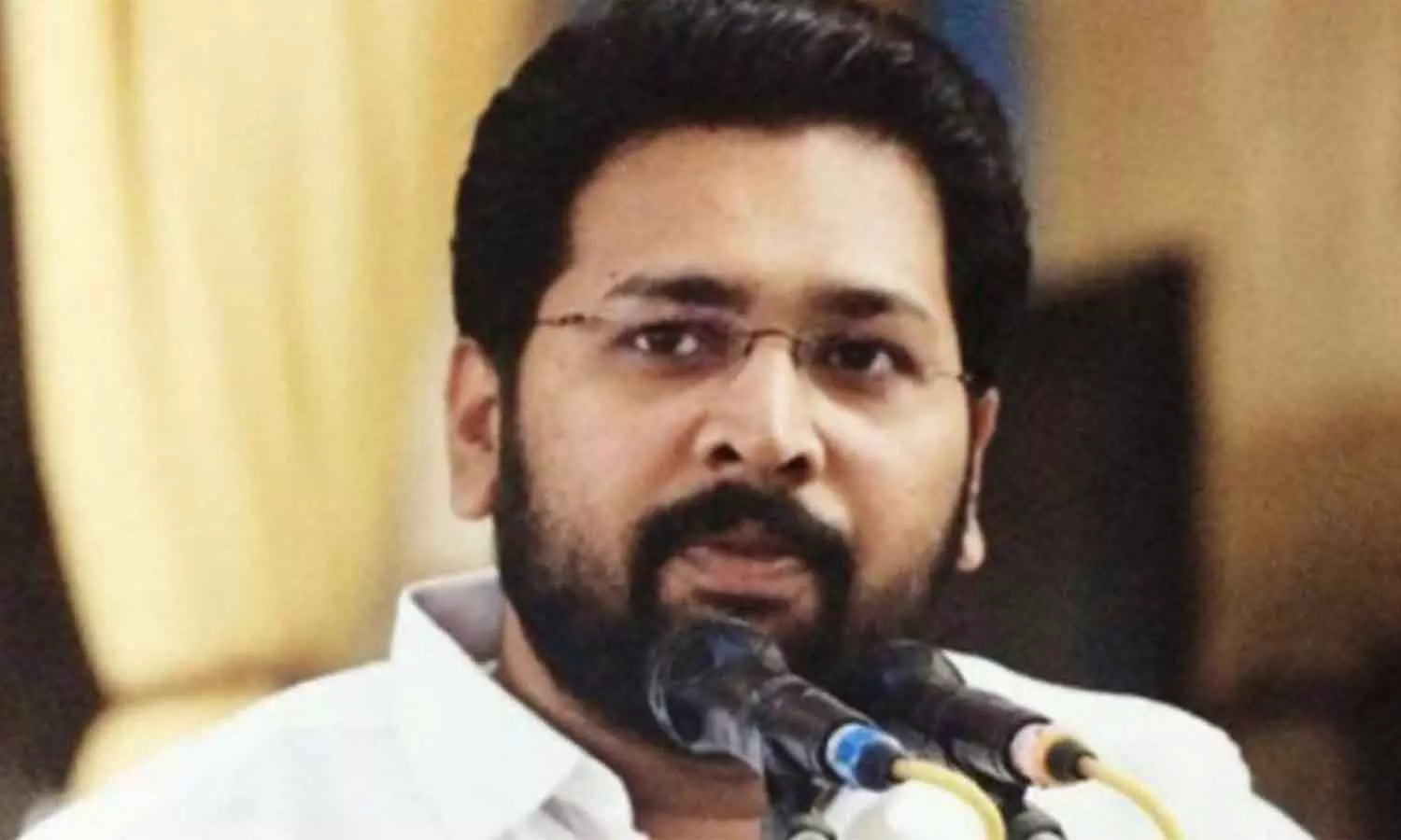 കെ.എസ് ശബരീനാഥനെതിരെ നടപടി വേണം; യൂത്ത് കോൺഗ്രസിലെ ഒരു വിഭാഗം പരാതി നൽകി