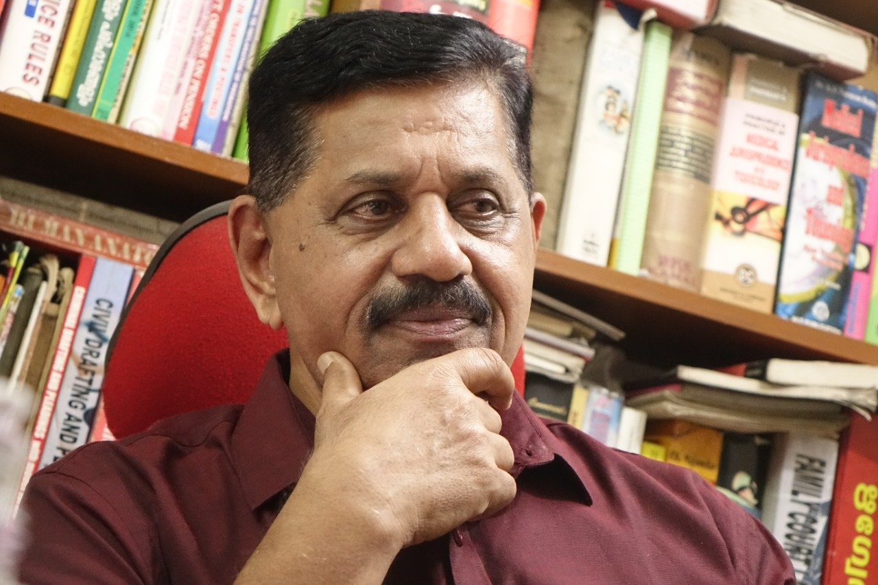 ഇത് വേറിട്ട പോലീസ് കഥ; കാക്കിപ്പടയെ കുറിച്ച് മുന്‍ എസ്‍പി ജോര്‍ജ് ജോസഫ്