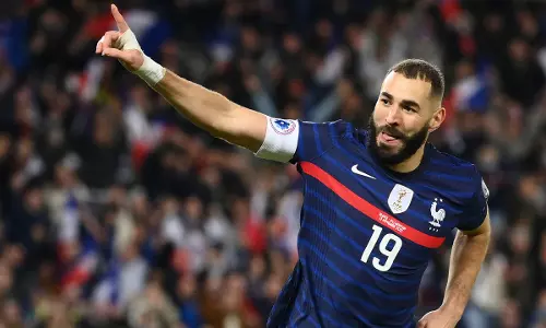 ആരാധകരേ... ശാന്തരാകുവിന്‍; ദ കിങ് ഇസ് ബാക്ക്