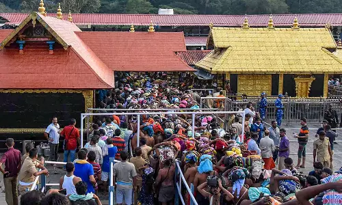 ശബരിമലയിൽ അടിയന്തര വൈദ്യസഹായത്തിന് ഇനി റാപ്പിഡ് ആക്ഷൻ മെഡിക്കൽ യൂണിറ്റ് ശബരിമലയിൽ അടിയന്തര വൈദ്യസഹായത്തിന് ഇനി റാപ്പിഡ് ആക്ഷൻ മെഡിക്കൽ യൂണിറ്റ്