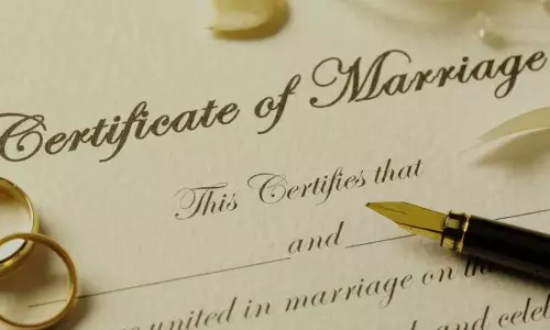 വേർപിരിഞ്ഞ് 15 വർഷത്തിന് ശേഷം ആദ്യവിവാഹം രജിസ്റ്റർ ചെയ്തു; ഇന്ത്യയില് അപൂർവമെന്ന് മന്ത്രി വേർപിരിഞ്ഞ് 15 വർഷത്തിന് ശേഷം ആദ്യവിവാഹം രജിസ്റ്റർ ചെയ്തു; ഇന്ത്യയില് അപൂർവമെന്ന് മന്ത്രി